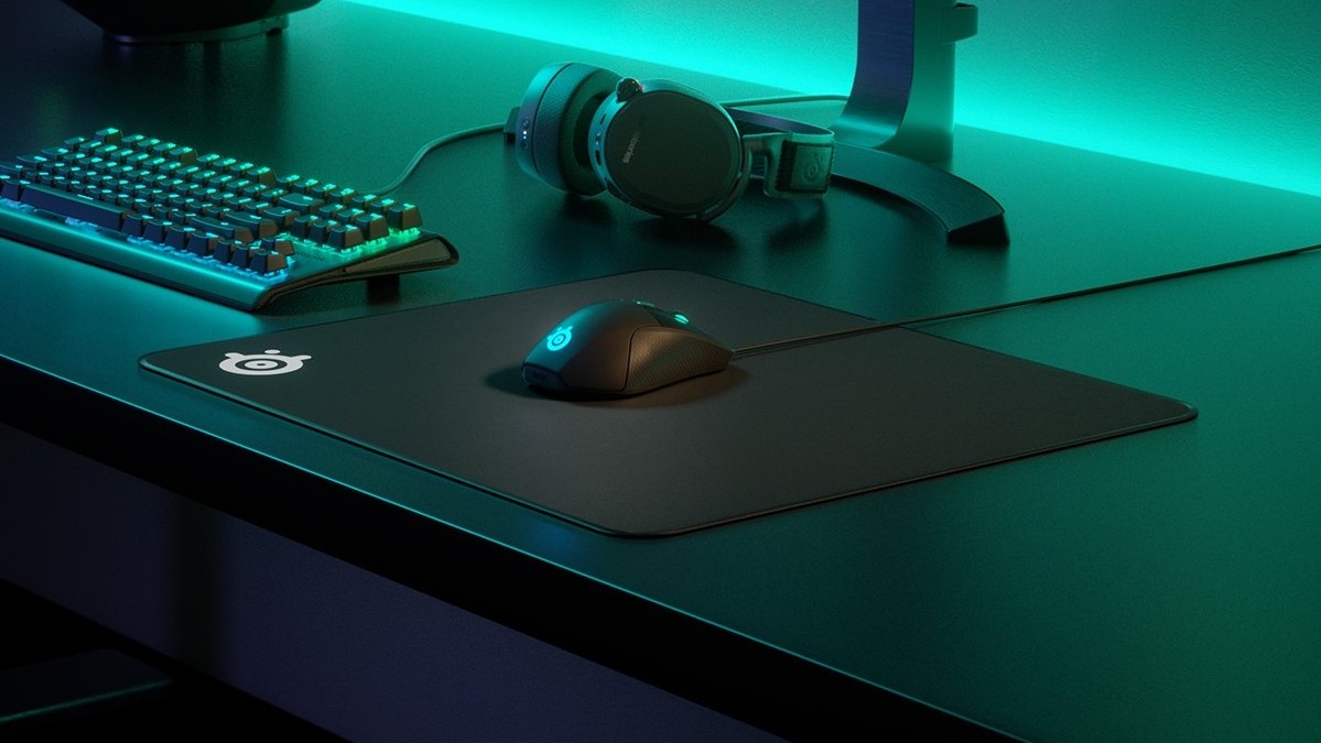 PewDiePie's gaming and streaming setup Gamepur
