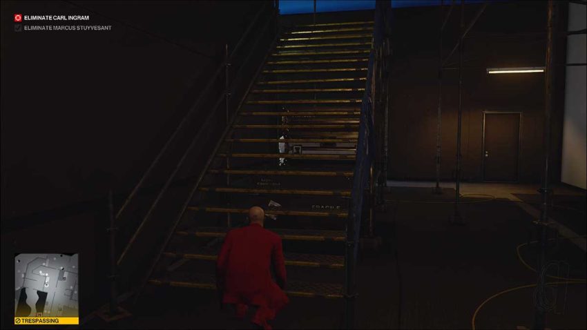 climbing-the-stairs-hitman-3