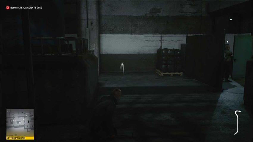distract-the-guard-hitman-3