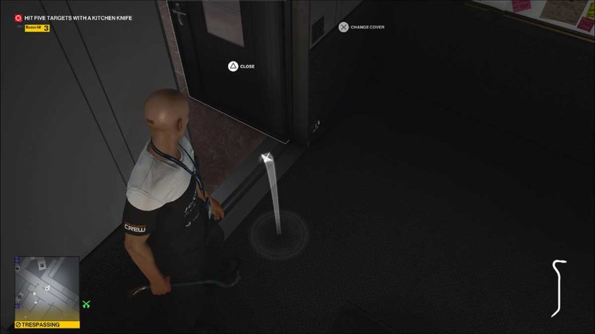 distract-guard-hitman-3