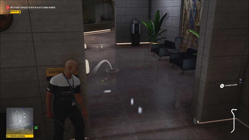 distract-guard-3-hitman-3