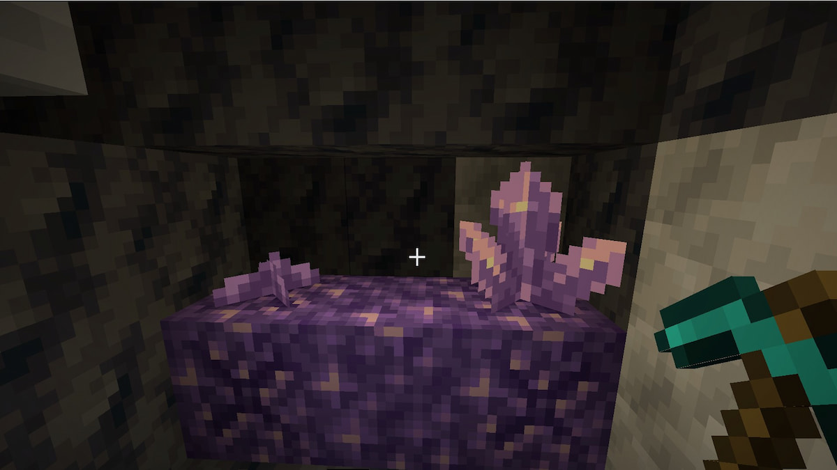 How to harvest amethyst shards in minecraft