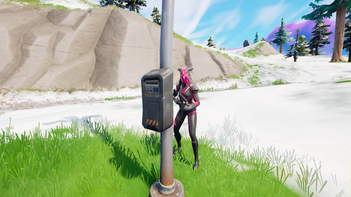 How to hack IO Loudspeakers in Fortnite Chapter 3 Season 2 - Gamepur